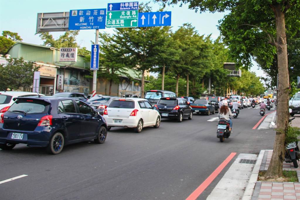 清大發文「不要相信新竹的交通」暗指鄰居?陽明交大1句話回應