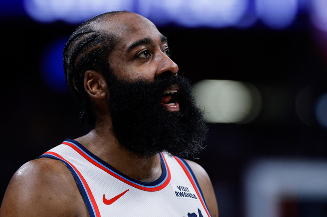 字母哥留守公鹿 交易大限塵埃落定