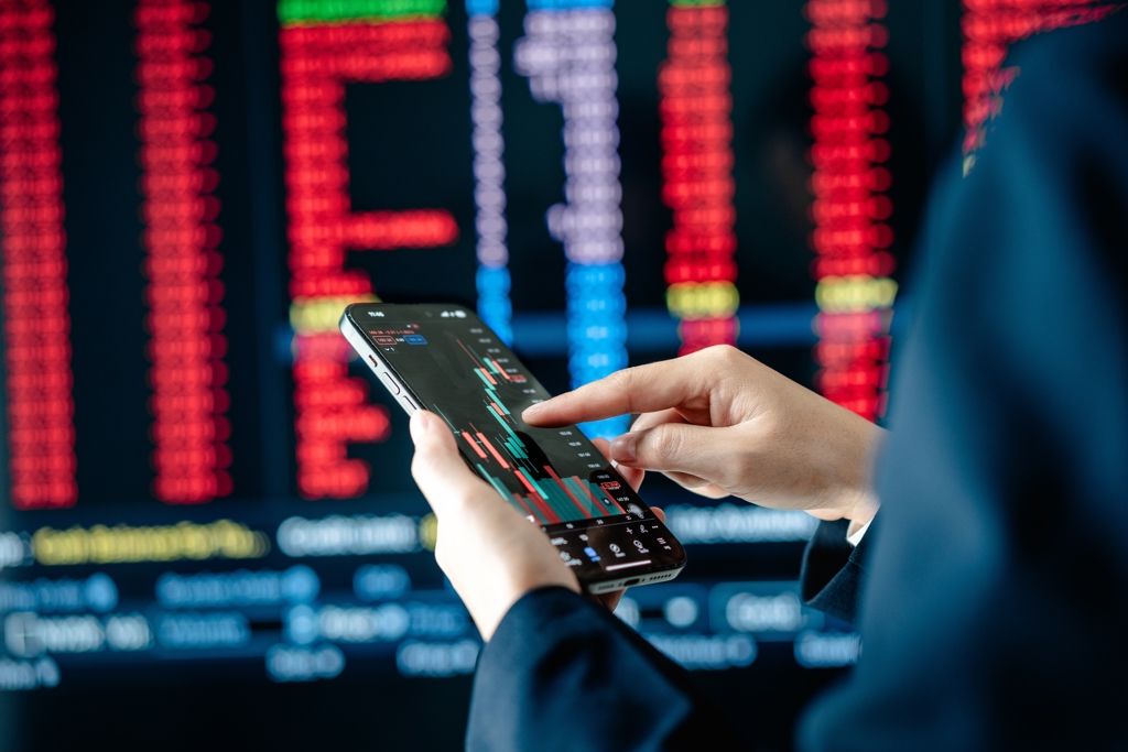 小資族翻身必看!專家曝手握15萬必買4檔神股:爆炸性回報