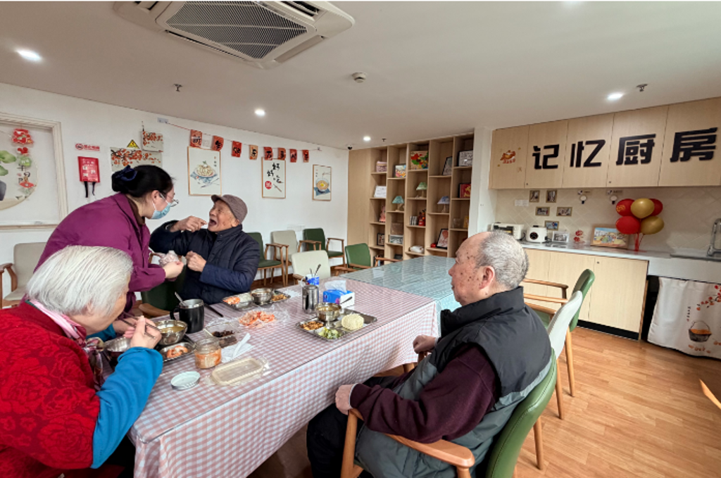 看大陸》保姆返鄉 上海「春節短托」助養老