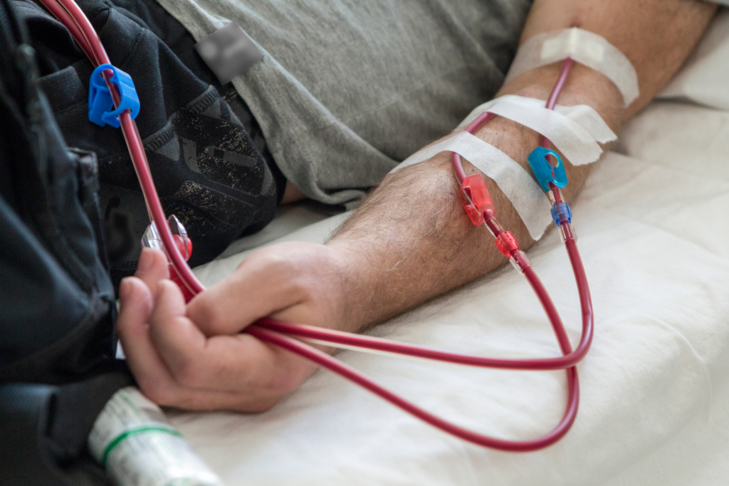 想靠飲控逆轉腎功能 55歲男做錯一步「崩到洗腎」