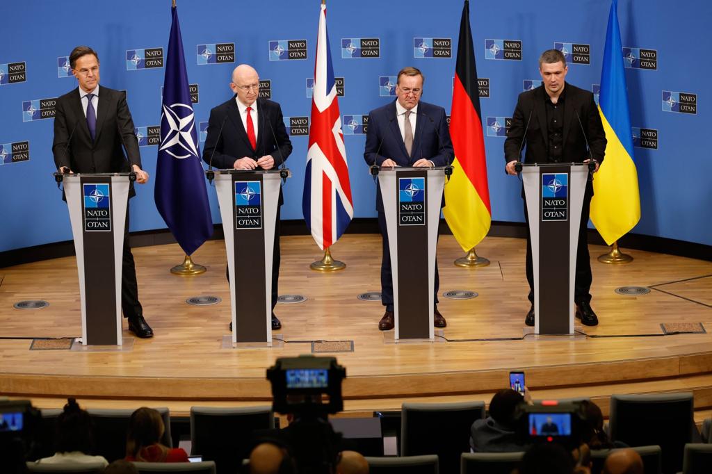 北約防長會議 承諾援烏350億美元