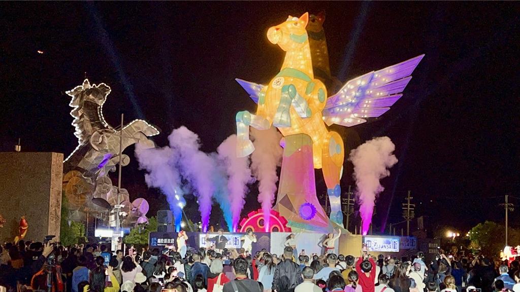 2026南投燈會開幕 安心亞與水舞煙火秀陪你過情人節