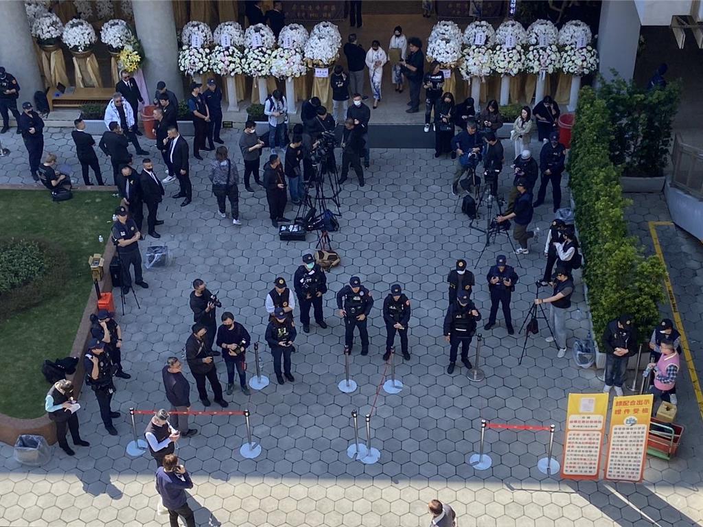 「江南案」最後殺手 吳敦告別式40警防黑幫滋事