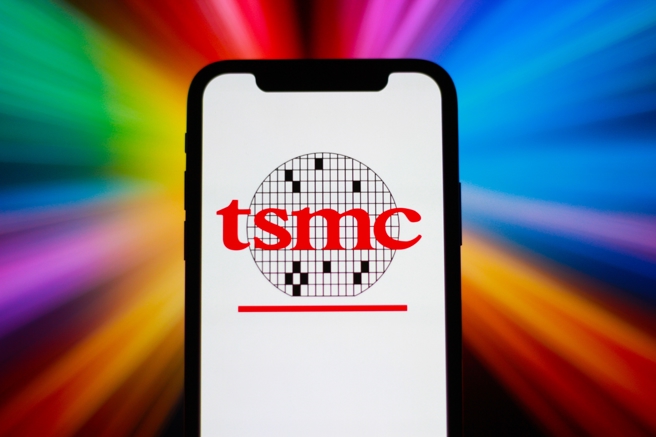 AI需求爆發 外資獨寵台積電 喊買ADR目標價450美元