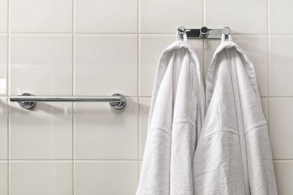 共用毛巾也中鏢 28歲男下體狂冒軟疣 醫:燒了好久