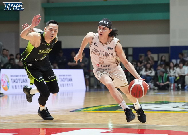 TPBL：葉俊宏漏吹張宗憲打手犯規被禁兩周