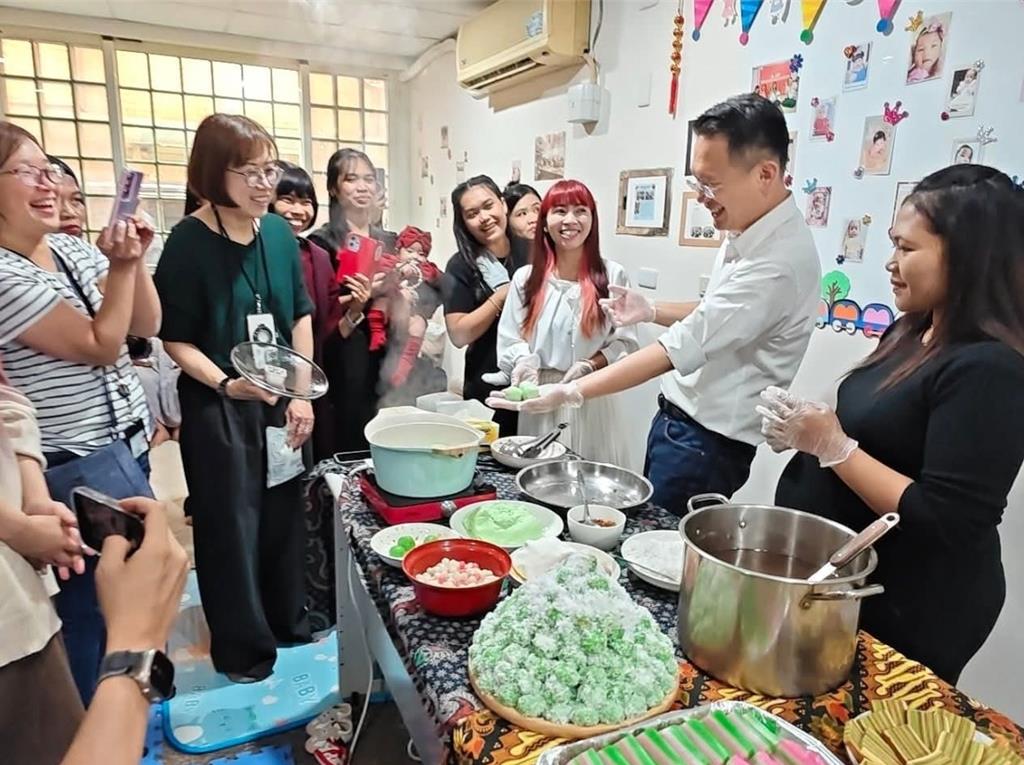 桃園13.5萬移工過年!蘇俊賓自製跨國甜點 打造第二個家