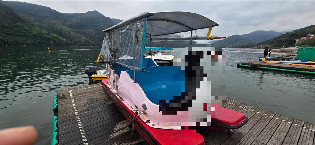 花蓮鯉魚潭天鵝船翻覆釀悲劇 檢警相驗 追查快艇「是否惡意造浪」