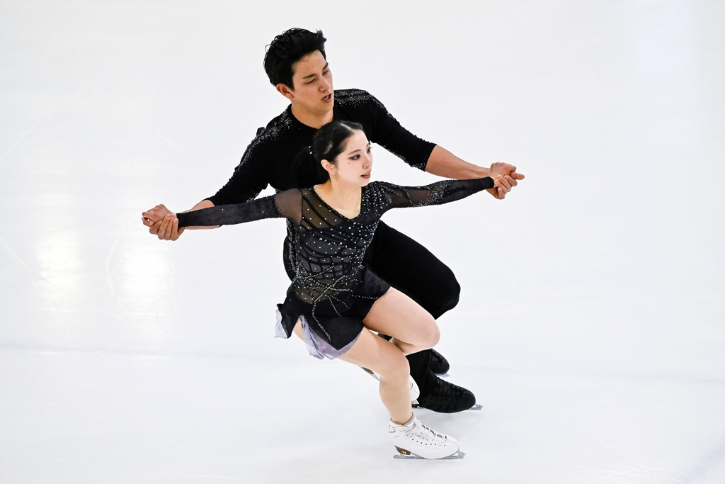 「璃來龍」冬奧花式滑冰逆轉奪金爆紅 倆人關係掀熱議