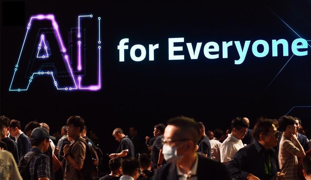 勞動部擴增AI課程祭7成補助 今年至少再訓練3.7萬AI人才