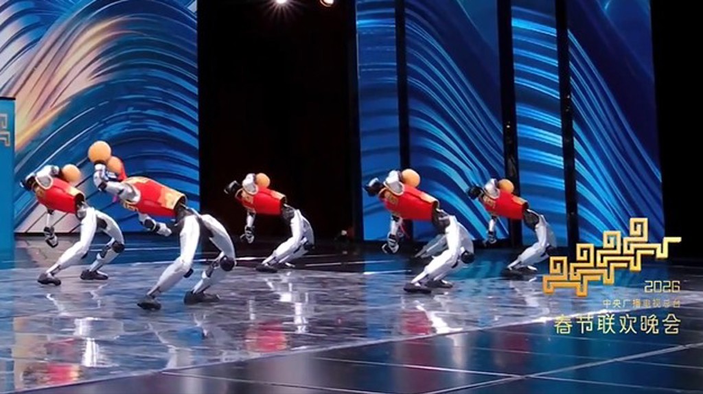 春晚機器人厲害在哪裡? 專家:後空翻!