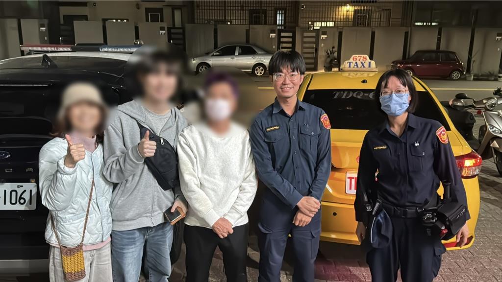 手機遺落計程車上 暖警助找回 韓國旅客送家鄉味致謝