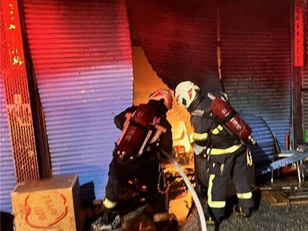 離奇民宅內火燒車 竟是莽男酒後衝撞前妻娘家