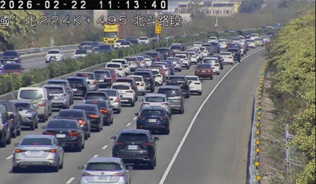春節連假最後衝刺!國道全線順暢 桃機入境創過年最高紀錄