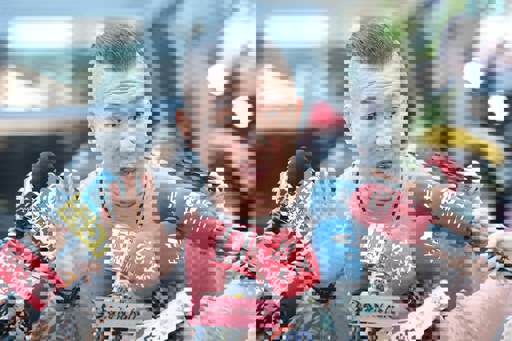 「拉下民進黨」館長出手了 預告「實境秀」幫藍白候選人助選