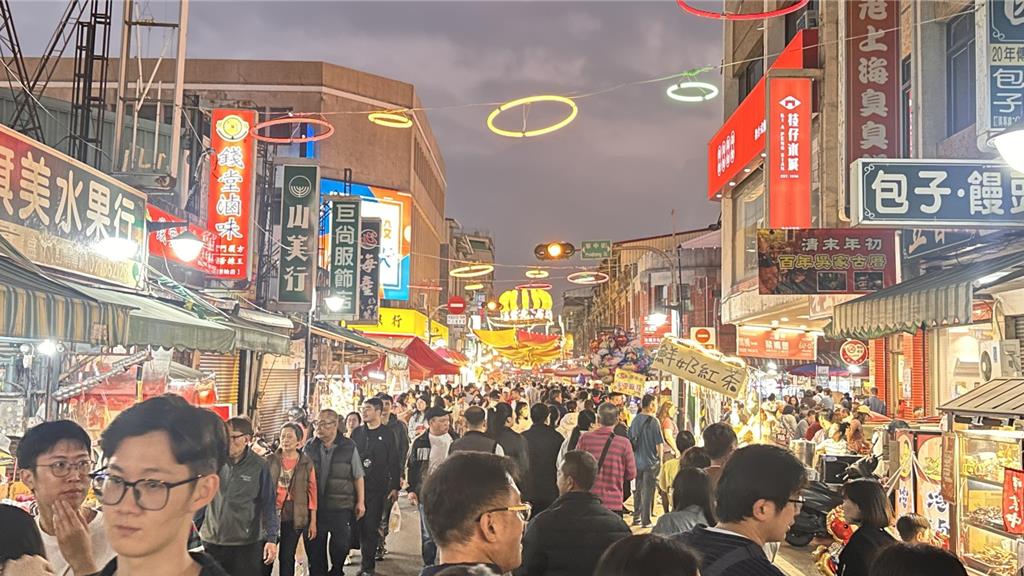 獨家》春節9天43萬人湧入 旗山老街商機破億元