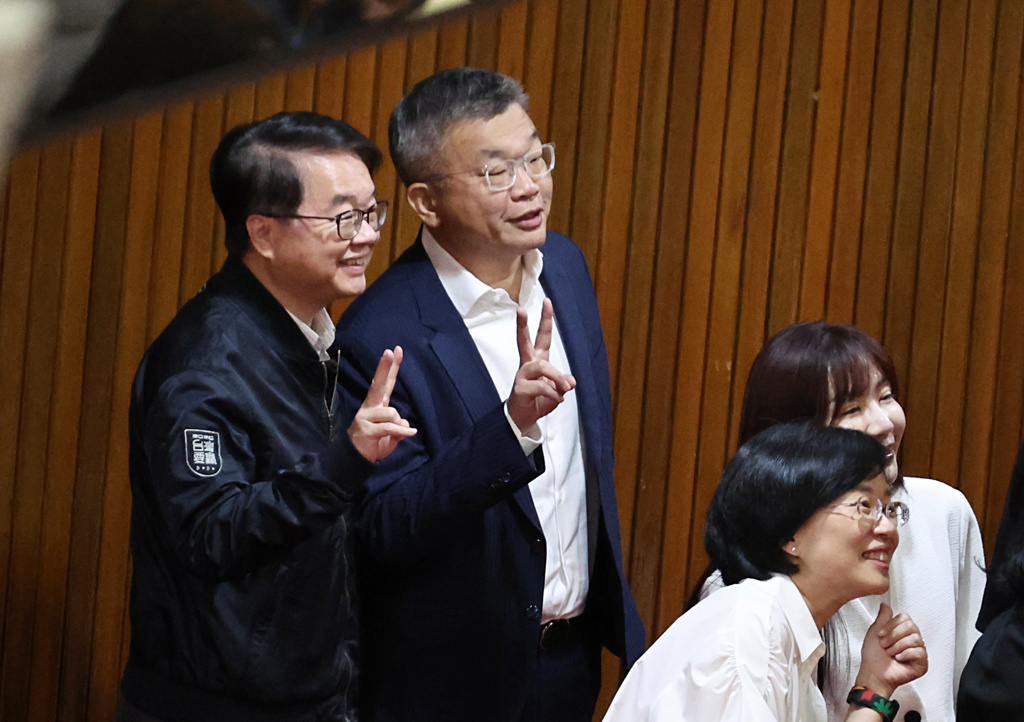 柯建銘讓賢總召 蔡其昌發文致謝:國會關鍵時刻從未缺席