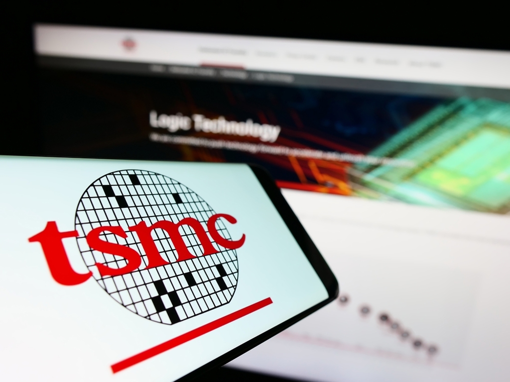 1分鐘讀財經》台積電期貨驚見2015元!外資揭密「EPS 151 元」驚人底氣 現在只到半山腰?