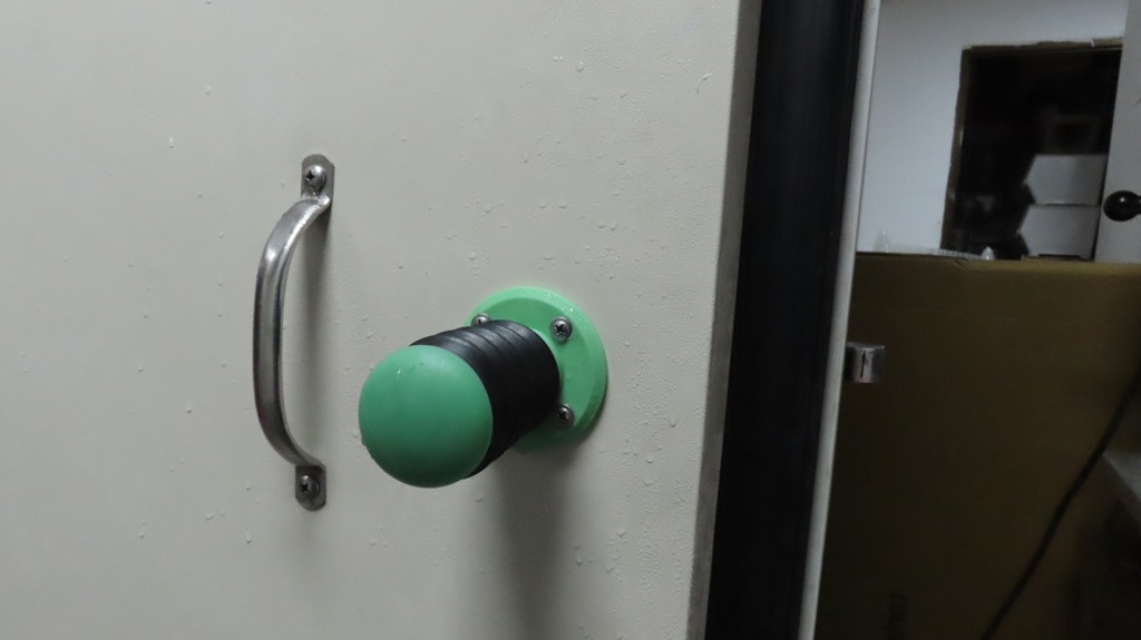 北市知名餐廳女員工陳屍冷凍庫!排除職場因素 鄰里曝闆娘為人