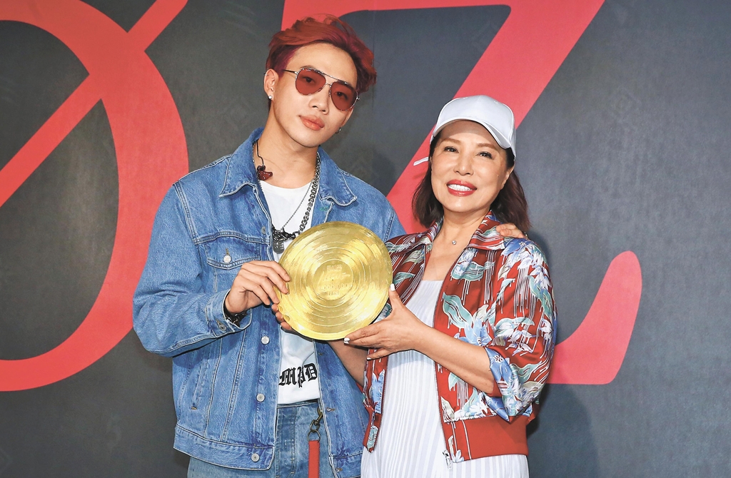 葉璦菱獨子被拍揪辣模上街 曾遭瘦子暗嗆:勾二嫂