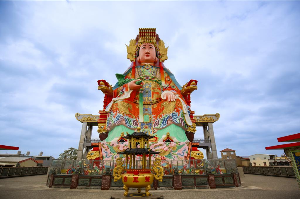 苗栗元宵最強場!龍鳳宮祭「演唱會級」晚會 跨世代卡司開唱