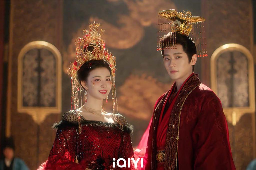 《成何體統》圓房吻戲甜爆!王楚然「霸總上身」推倒丞磊