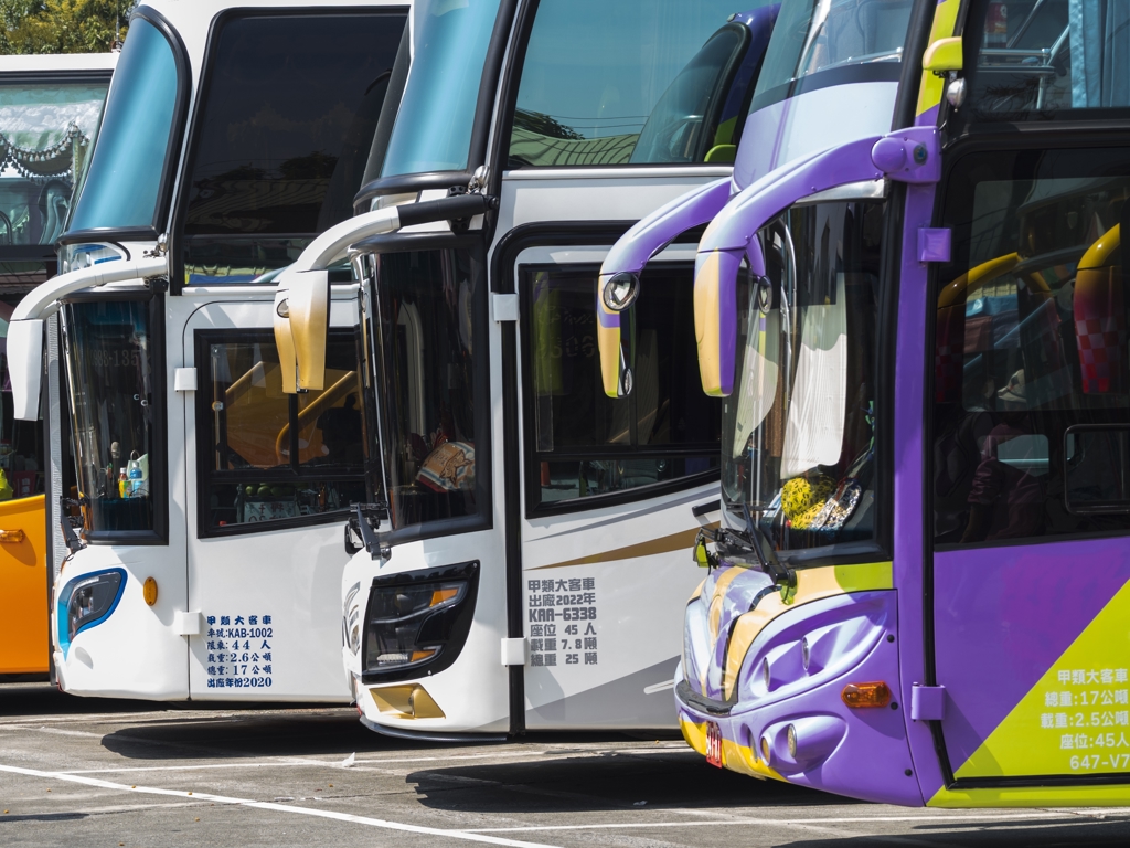 [新聞] 高中畢旅5250元「4餐要自理」 行程被罵爆 - 八卦 - PTT.BEST 批踢踢爆文