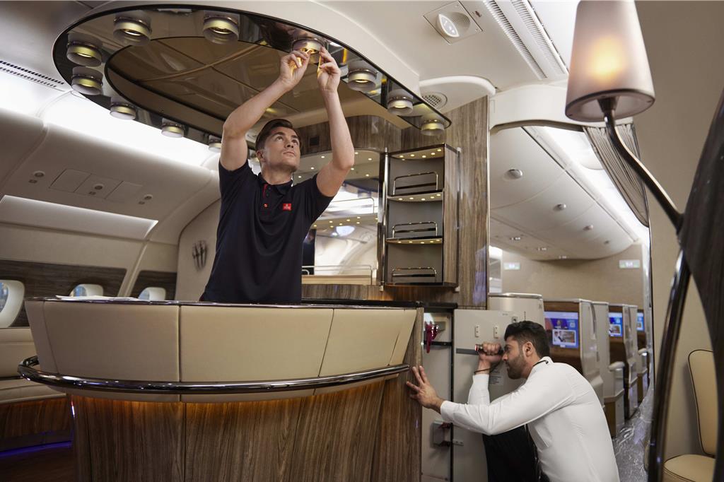 阿聯酋航空來台招募維修員 可享免稅薪資與子女教育津貼