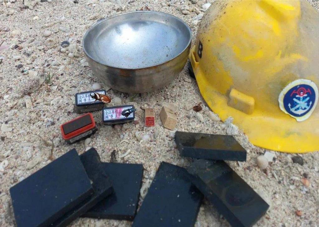 海軍131艦隊海拋垃圾撿不完 澎湖海灘再現職名章