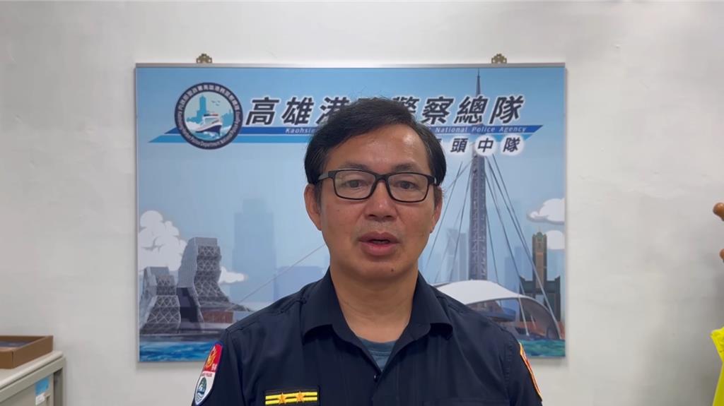 高雄港違規垂釣亂象頻傳 小舢舨強闖浮筒區挑釁公權力