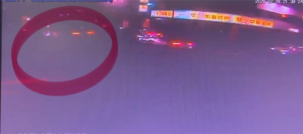 台中男遭債主持球棒痛毆 求饒「腳快斷了!」 警連夜逮5人