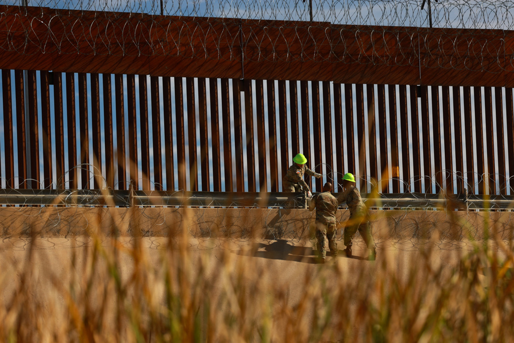 美軍雷射誤擊「自家」無人機!川普政府挨批無能欠溝通