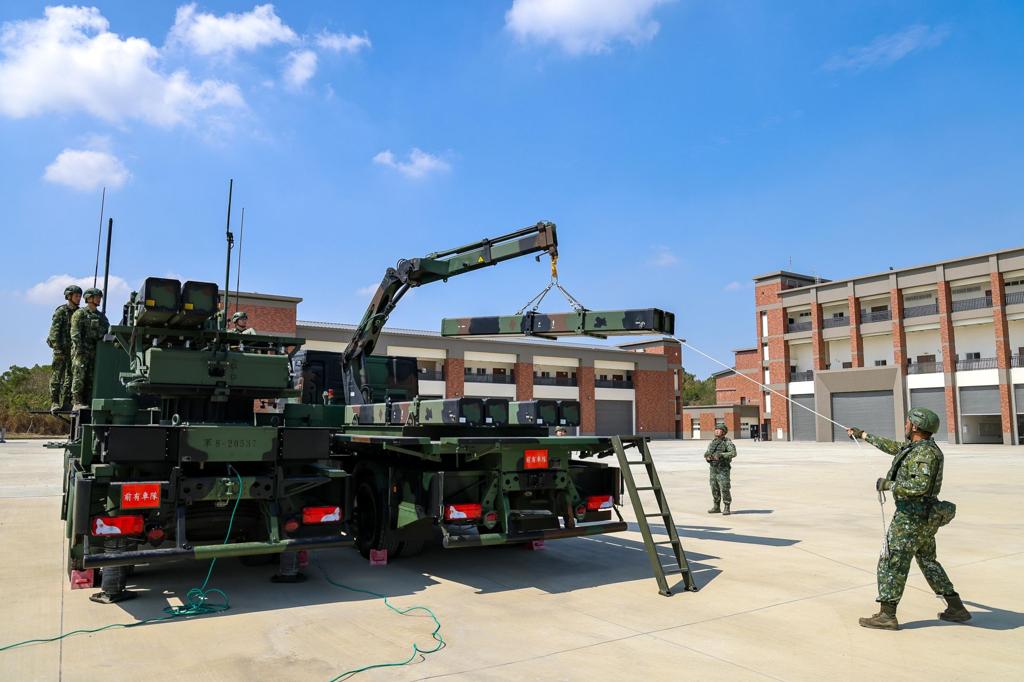 【砲訓部防空組專長班】陸射劍二飛彈系統操作 提升防空作戰韌性