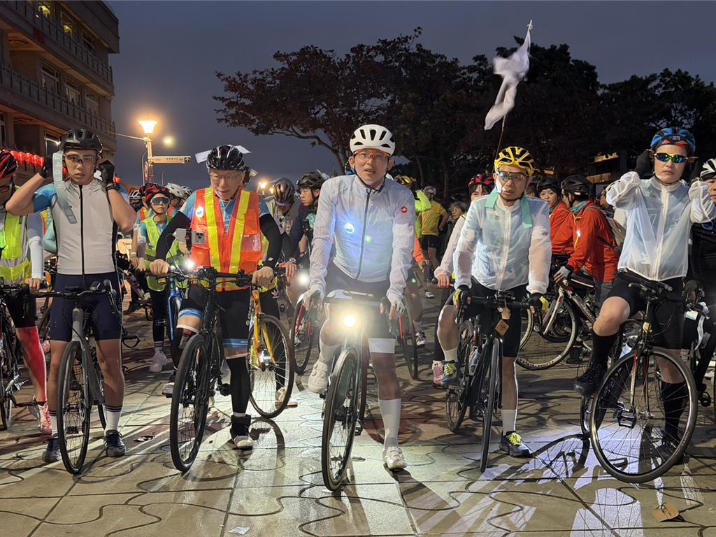 再挑戰自行車一日北高 柯文哲:年紀更大了 實在是怕怕的