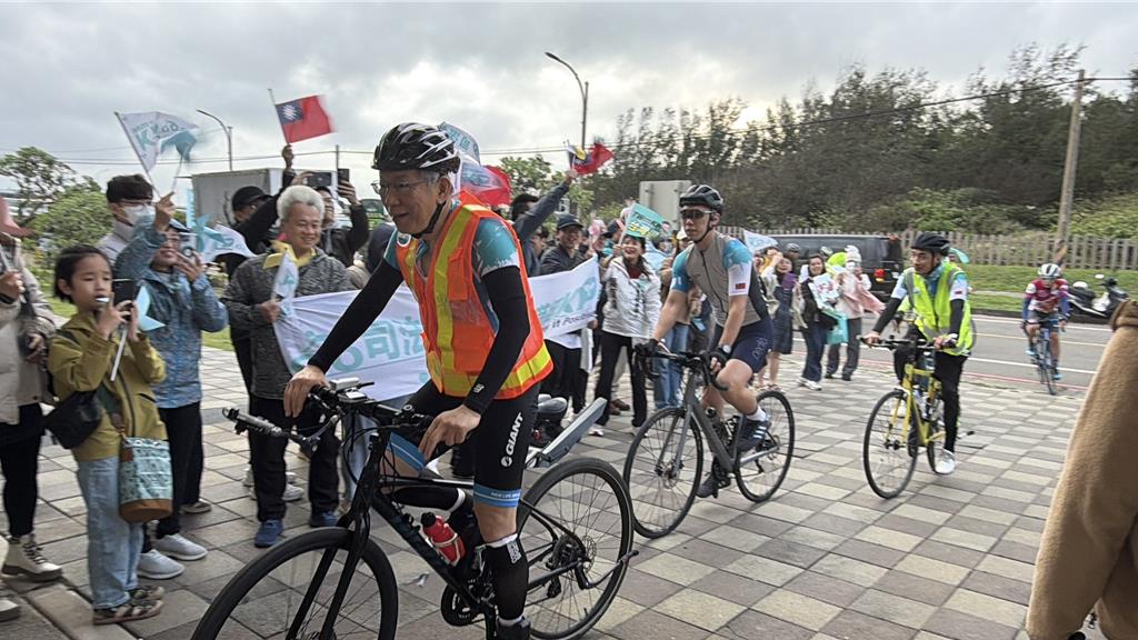 「一日北高」抵首站桃園竹圍 柯文哲:才14分之1而已!