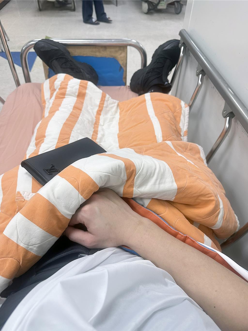 桃園機場拒檢衝撞員警 白牌車司機遭逮