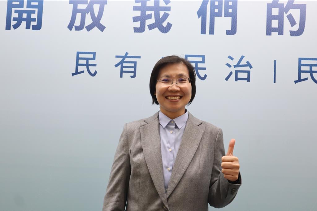 陳見賢稱絕不脫黨參選 徐欣瑩辦公室:脫黨是假議題