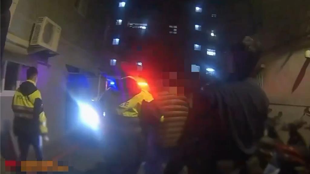 通緝犯騎車沒打方向燈 被警攔下勸導終落網