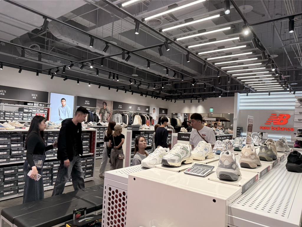 全台百貨應援WBC!運動品牌激殺3.5折 餐飲買1送1