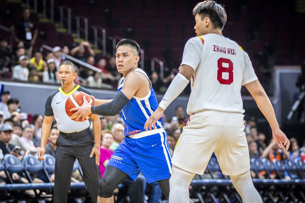 世界盃男籃資格賽》最後兩分半鐘熄火 中華遭大陸逆轉擊潰