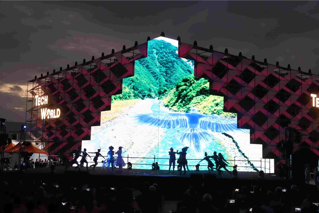 大阪世博會「TECH WORLD」館台灣燈會再現 變大又變長