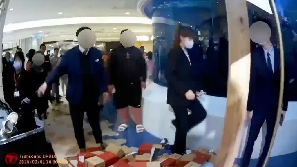 以為被嘲笑!40歲男暴走痛毆百貨櫃姐遭法辦