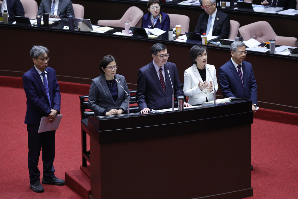 國防預算放入經貿協定遭質疑 鄭麗君:讓美知道我國目標