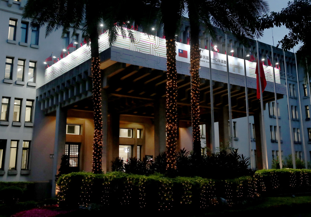 批外交部搞意識形態 藍青年籲「把重點放在撤僑」:要離人民多遠?