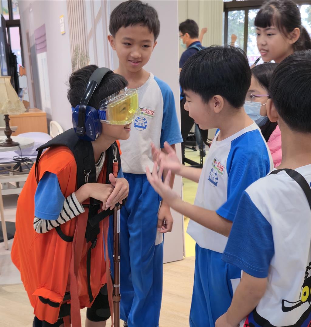 屏東推「長照通識國小扎根」今年預計10所學校試辦