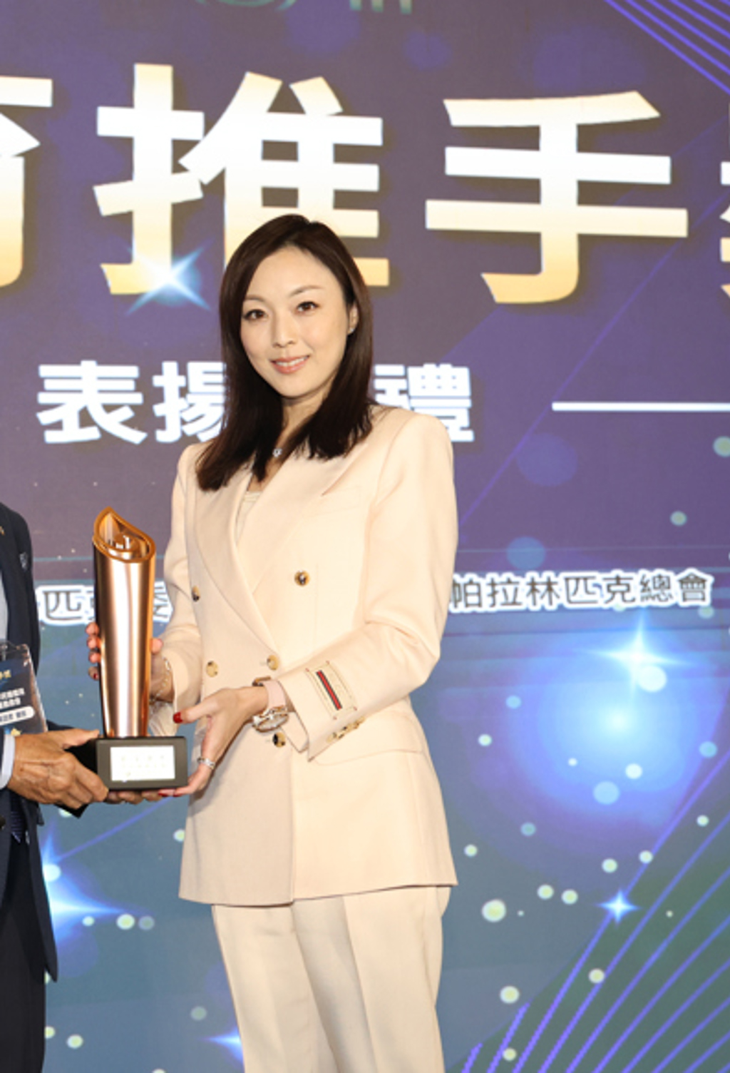 王定宇緋聞案女主角有何過人之處?郭正亮透露她個性