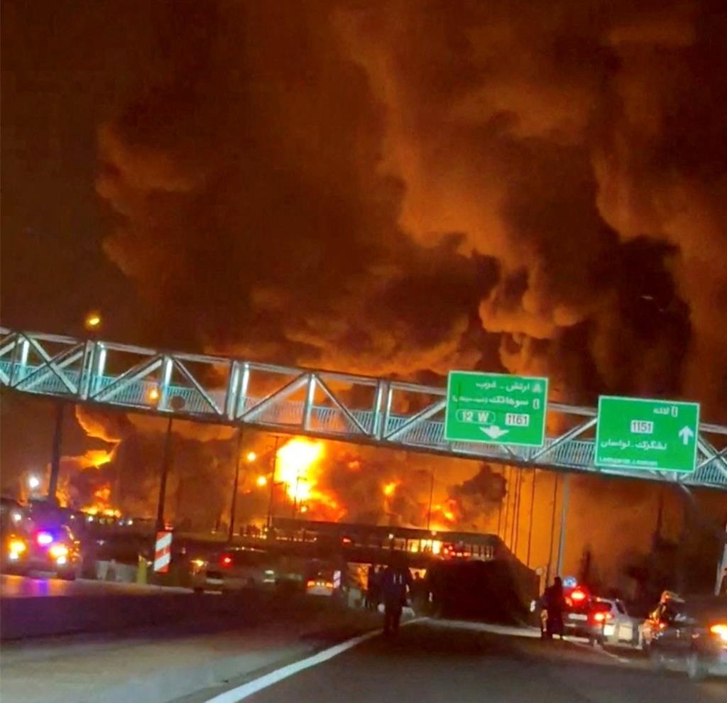 開戰以來首現分歧!以狂炸伊朗油庫 傳美震驚到大喊「WTF」