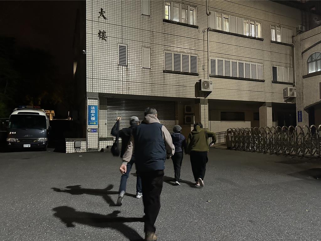 花蓮光復鄉長林清水100萬交保 親友急籌錢、買新衣