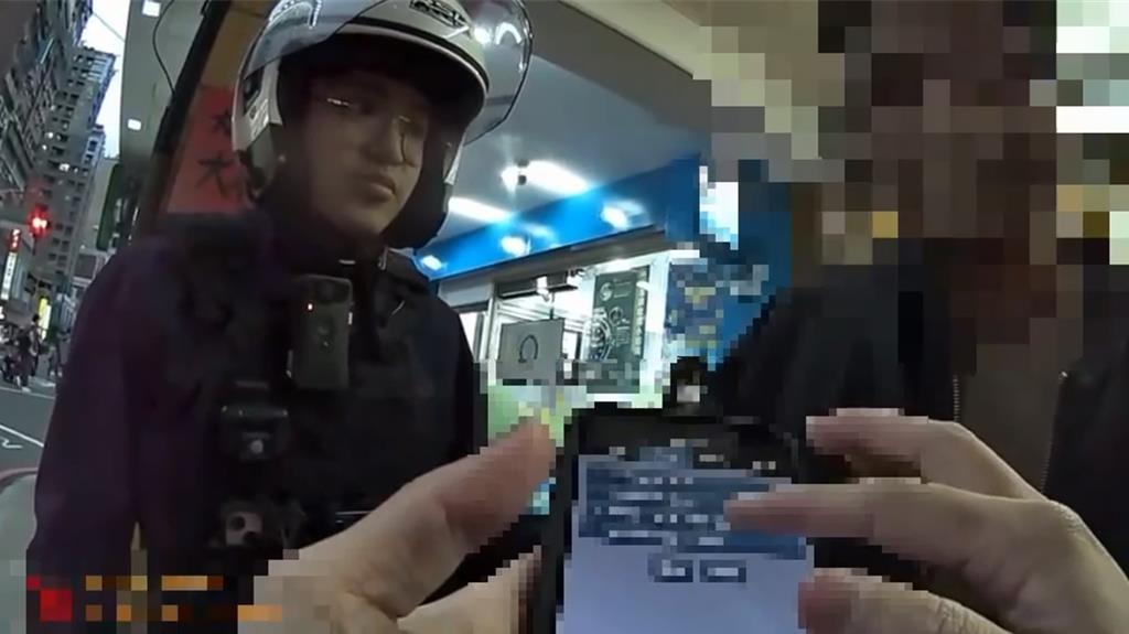 員警執行巡邏勤務時見一男子形跡可疑 遂上前盤查 惟男子竟忘記證件字號。（警方提供）